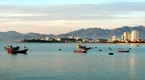 Chiêm ngưỡng vẻ đẹp bình minh trên biển Nha Trang