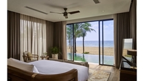 Three Bedroom Villa Beachfront