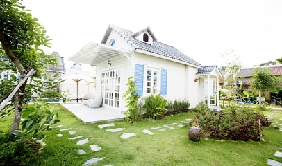 Lotus Bungalow