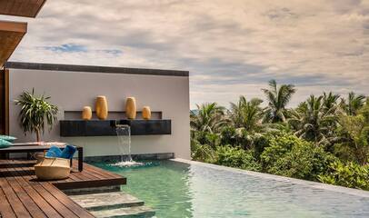 Beachfront Pool Villa