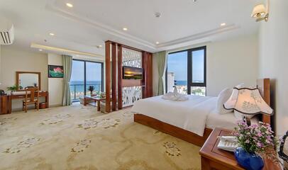 Suite Ocean View with Balcony