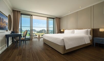 Deluxe Bay View