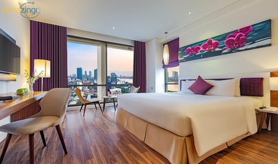 Deluxe River View