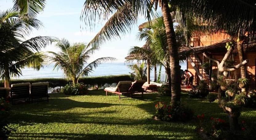 Ngoại cảnh khách sạn