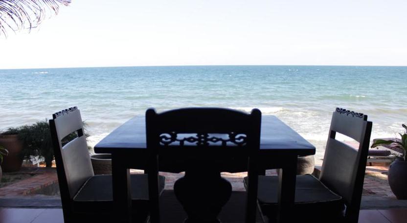 Ngoại cảnh khách sạn