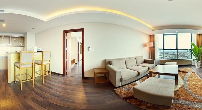 Phòng khách hướng phố