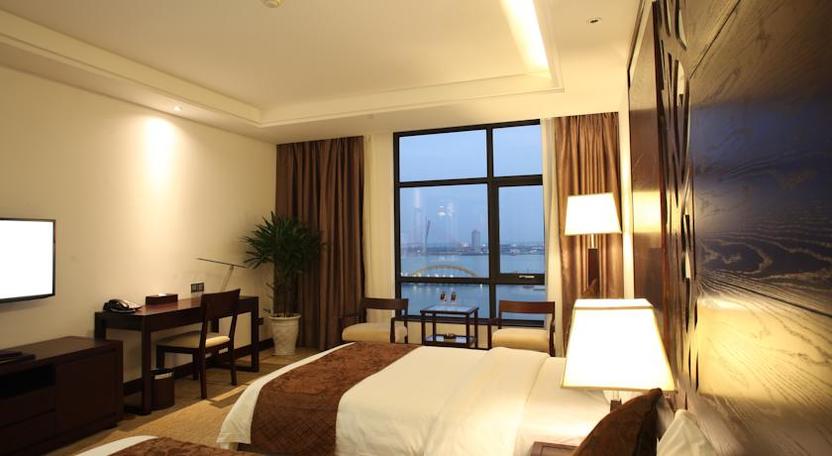 Hạng phòng Deluxe Twin 1