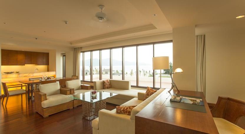 Phòng khách hướng biển