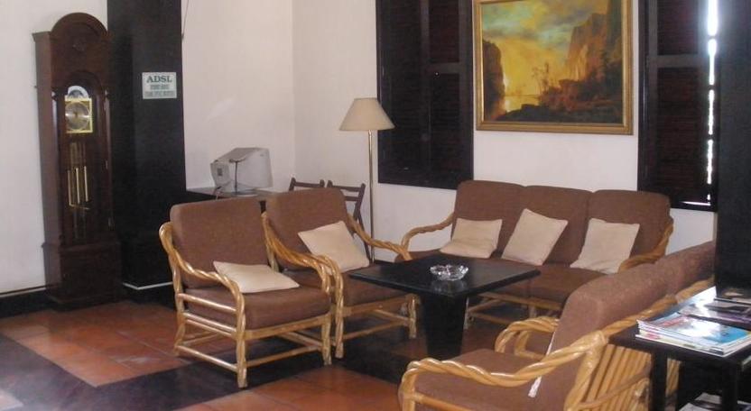 Khách Sạn Bluewater Đà Lạt