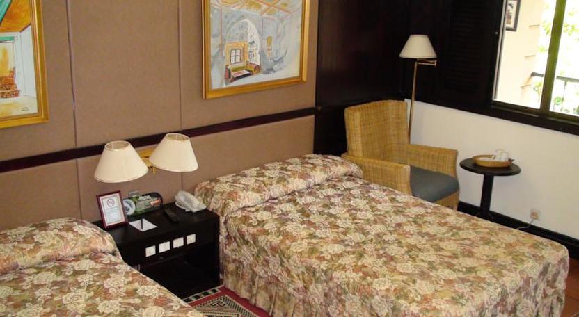 Khách Sạn Bluewater Đà Lạt