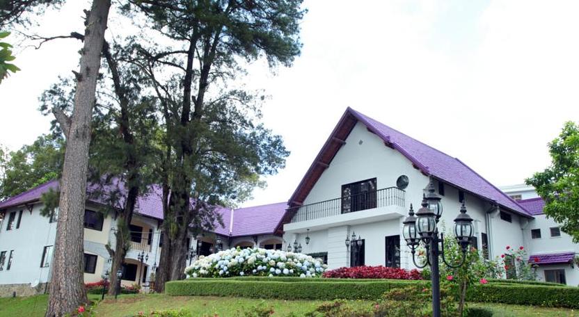 Khách Sạn Bluewater Đà Lạt