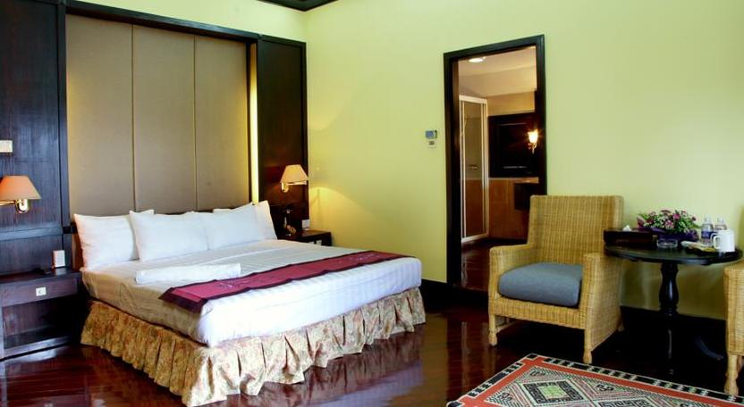 Khách Sạn Bluewater Đà Lạt