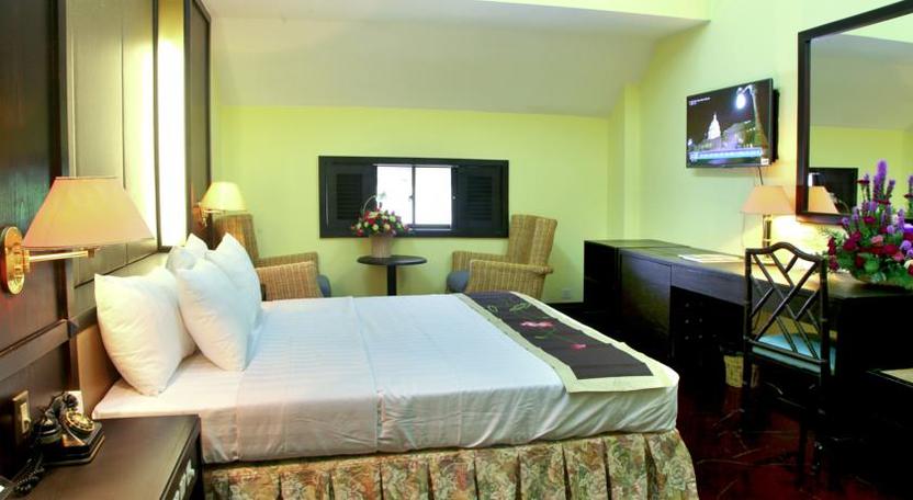 Khách Sạn Bluewater Đà Lạt