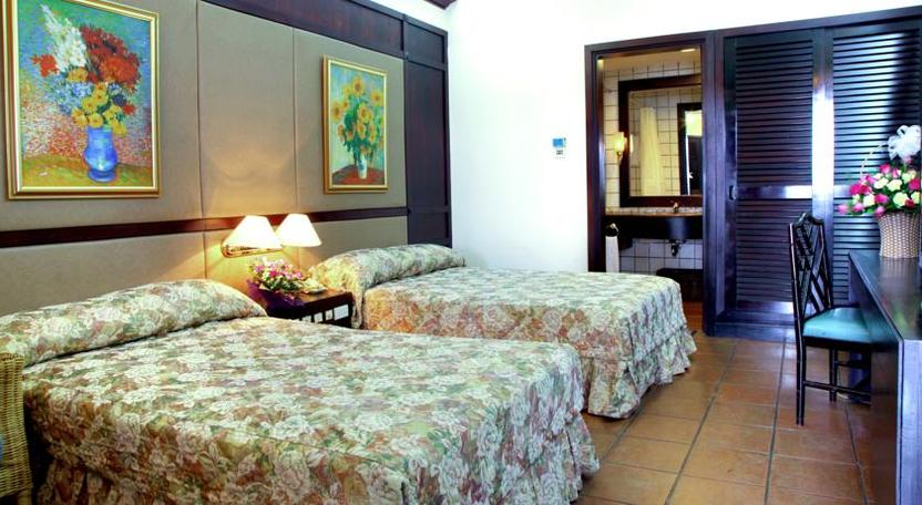 Khách Sạn Bluewater Đà Lạt