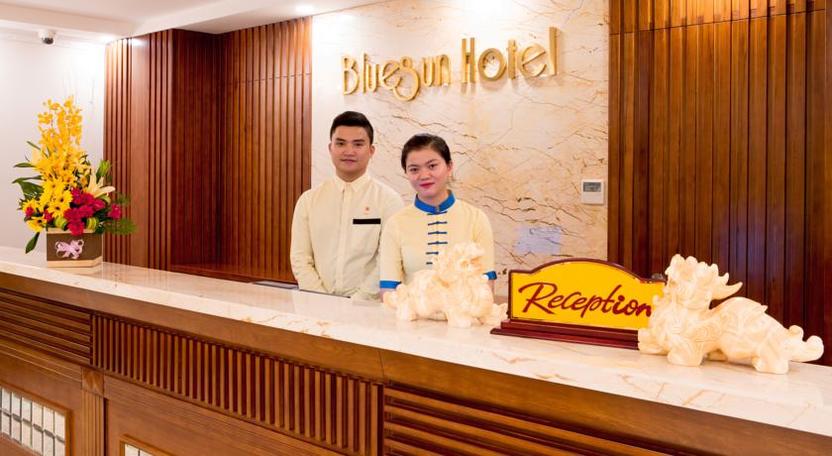 Lễ tân khách sạn