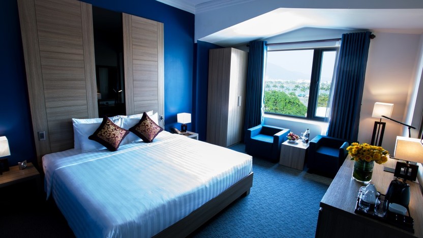 Phòng ngủ 1 giường đôi 3