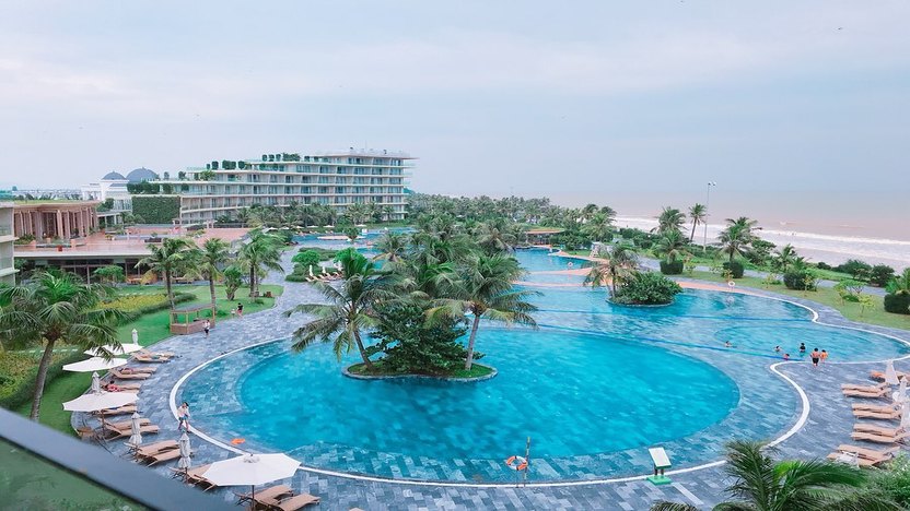 Bể bơi nước mặn 5.100m2