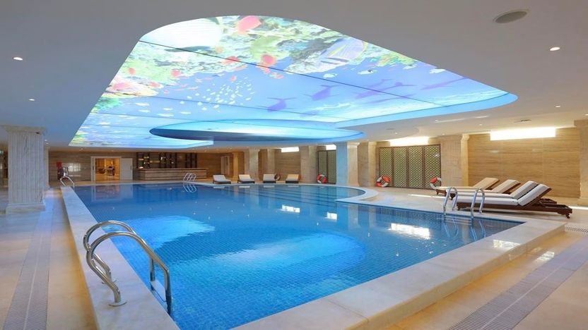 Bể bơi bốn mùa