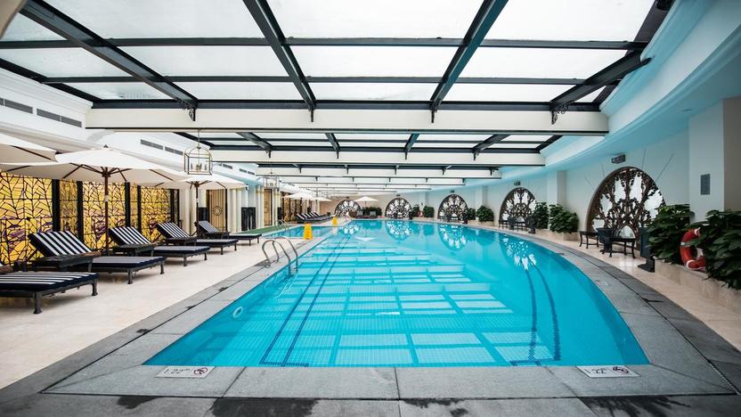 Bể bơi trong nhà