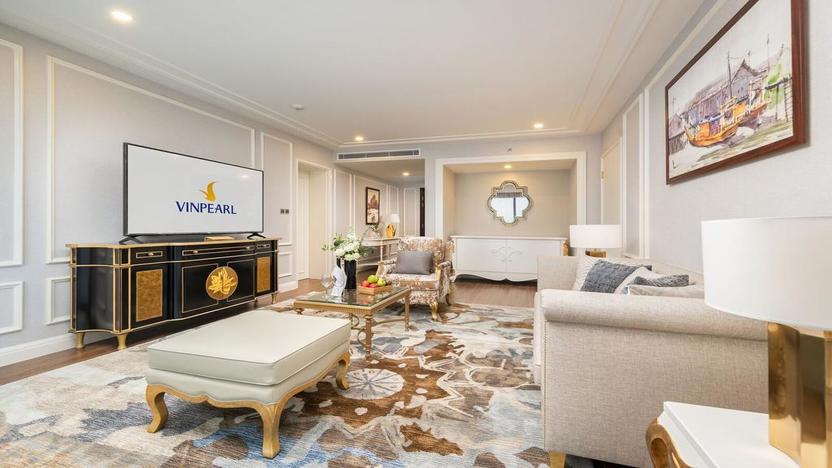 Executive Suite Panoramic