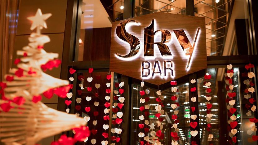 Sky Bar tầng 37