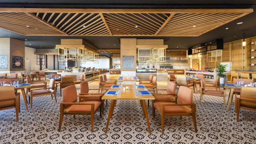 Nhà hàng Orchid tầng 6