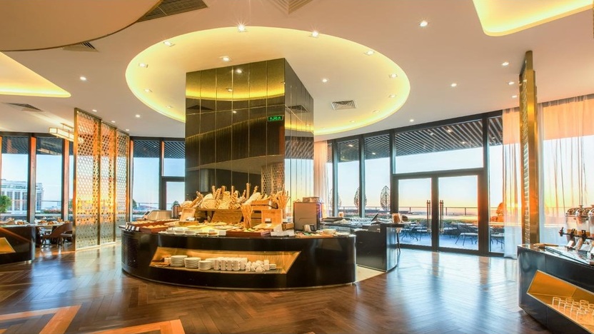 Nhà hàng Lotus tầng 7