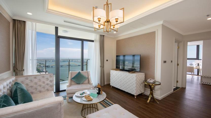 Executive Suite River View