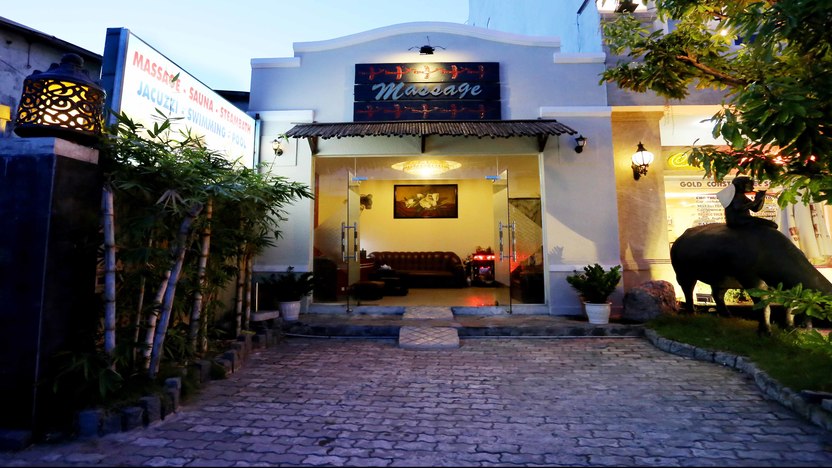 Champa massage & Spa