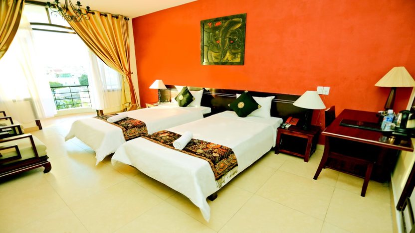 Premier Delulxe Twin 1