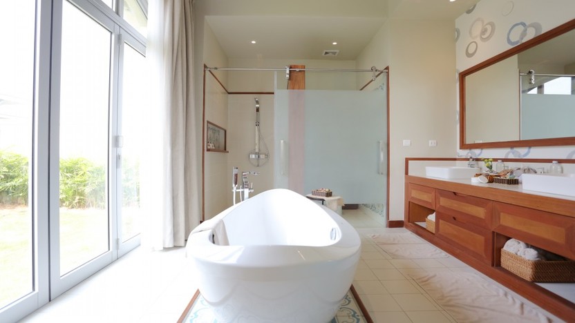 Pool Villa - Phòng tắm 1