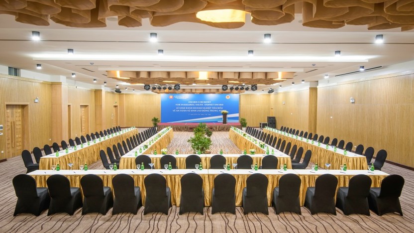 Phòng hội nghị settup chữ U