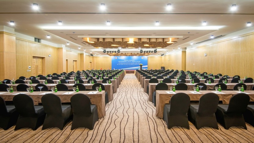 Phòng hội nghị kiểu rạp hát