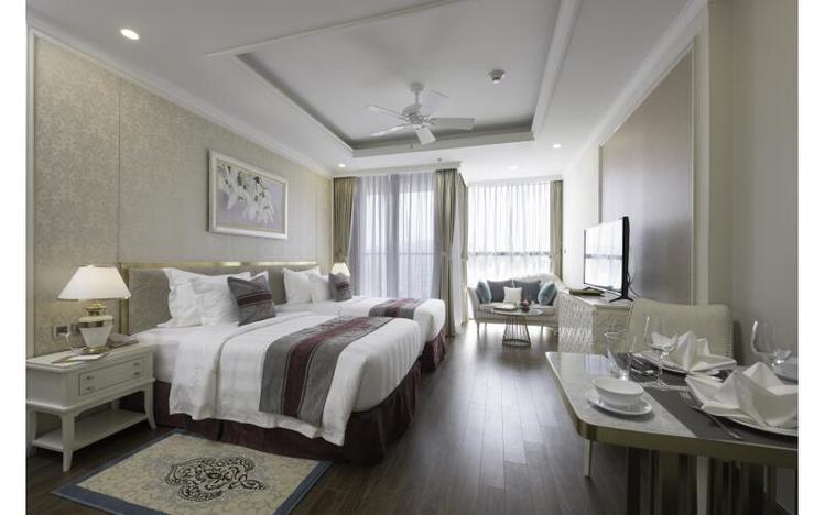 Studio Suite Twin