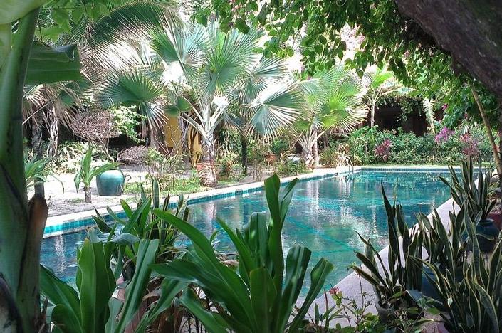 Ngoại cảnh khách sạn