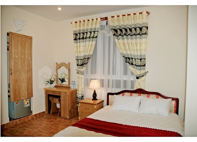 Khách sạn Bát Đạt Đà Lạt