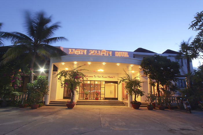 Khách sạn Vạn Xuân – khách sạn 3 sao hướng biển Đà Nẵng