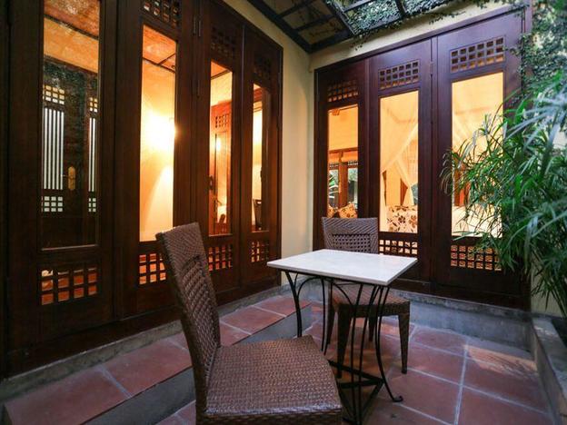 Ban công căn villa