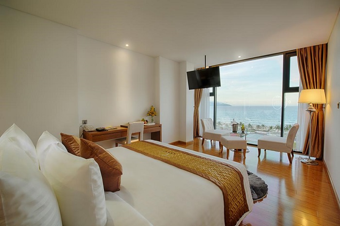 Phòng King Spa Hollywood Luxury