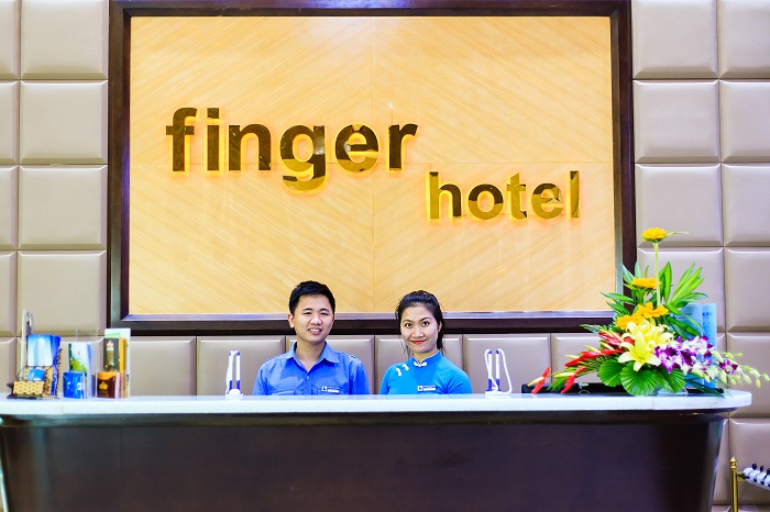 Lễ tân khách sạn