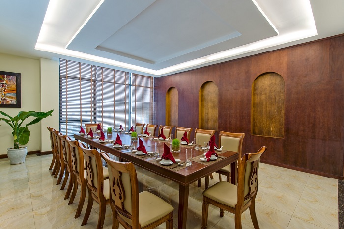 Nhà hàng Cẩm Lệ