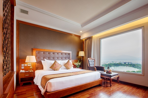 Phòng Junior Triple