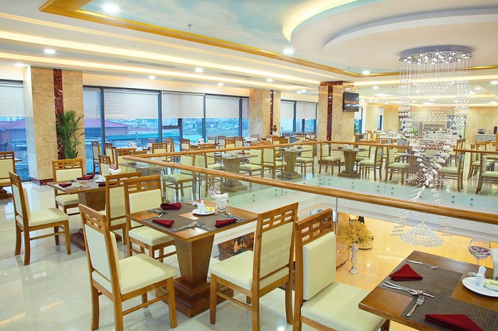 Nhà hàng khách sạn